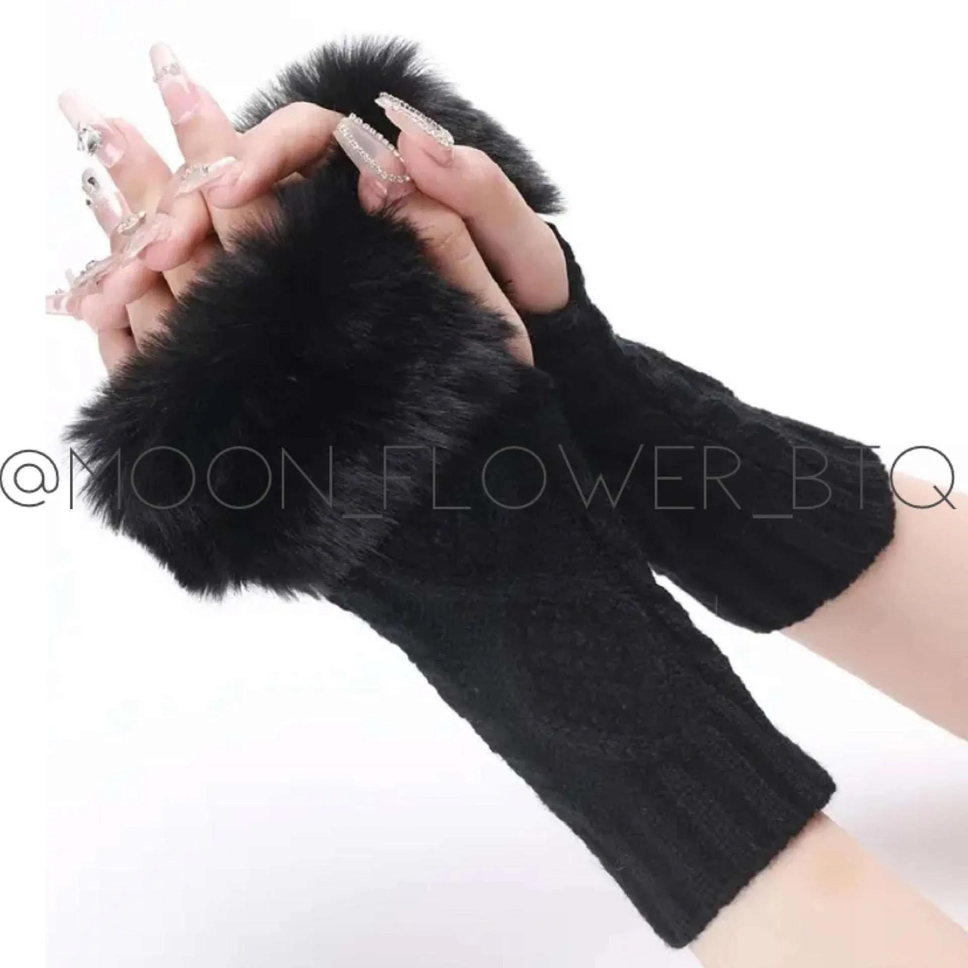 Black Fur Trimmed Cable Knit Fingerless Gloves