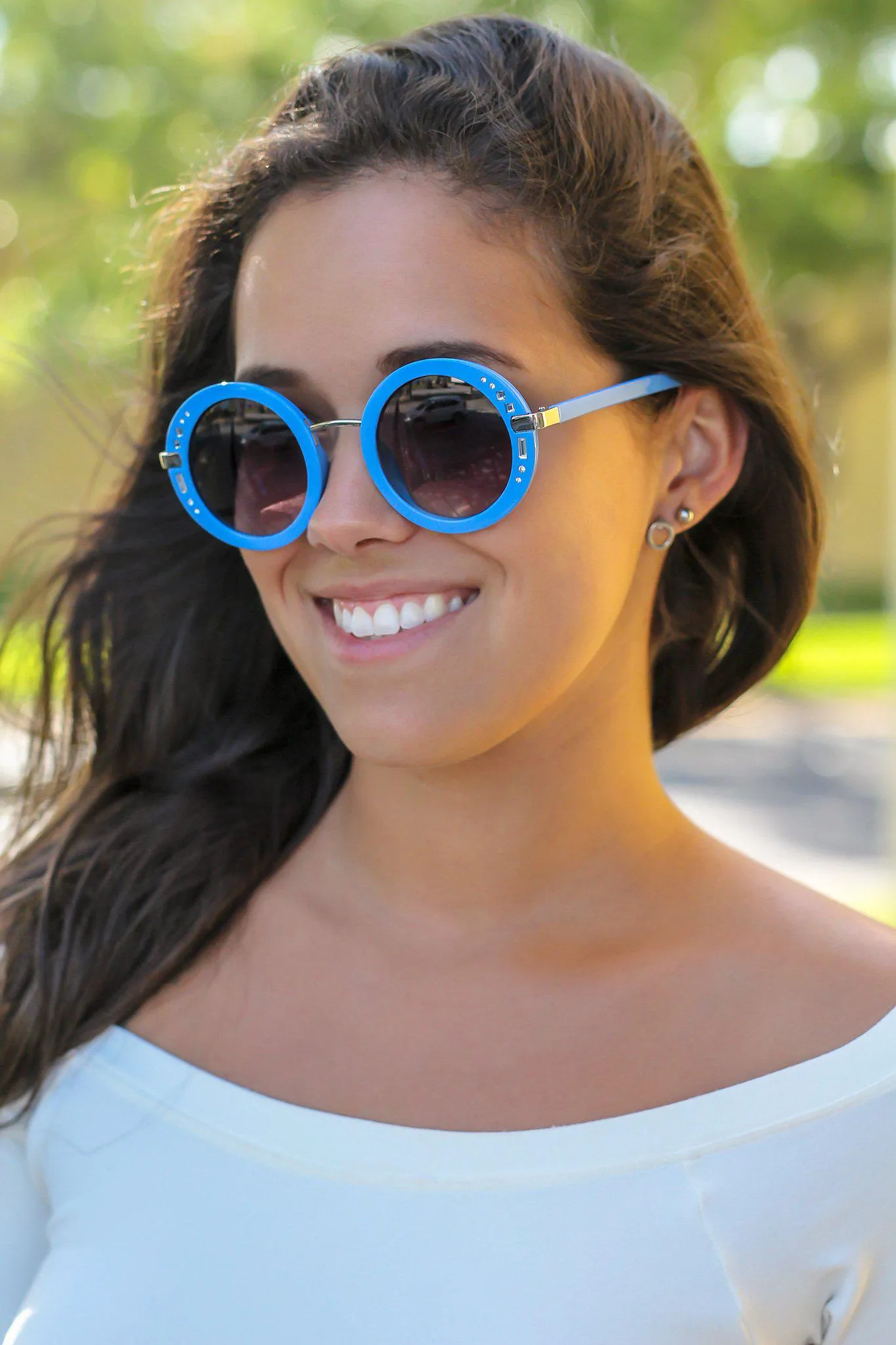 Blue Round Sunglasses with Silver Detail