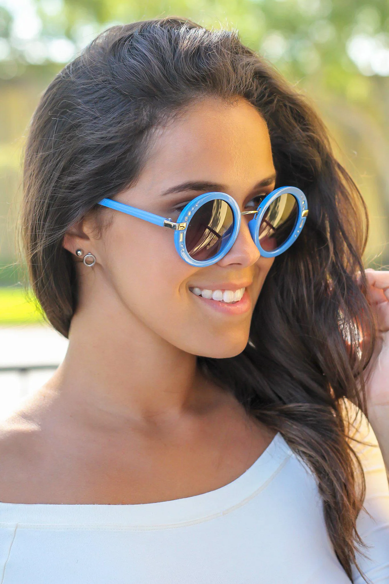 Blue Round Sunglasses with Silver Detail