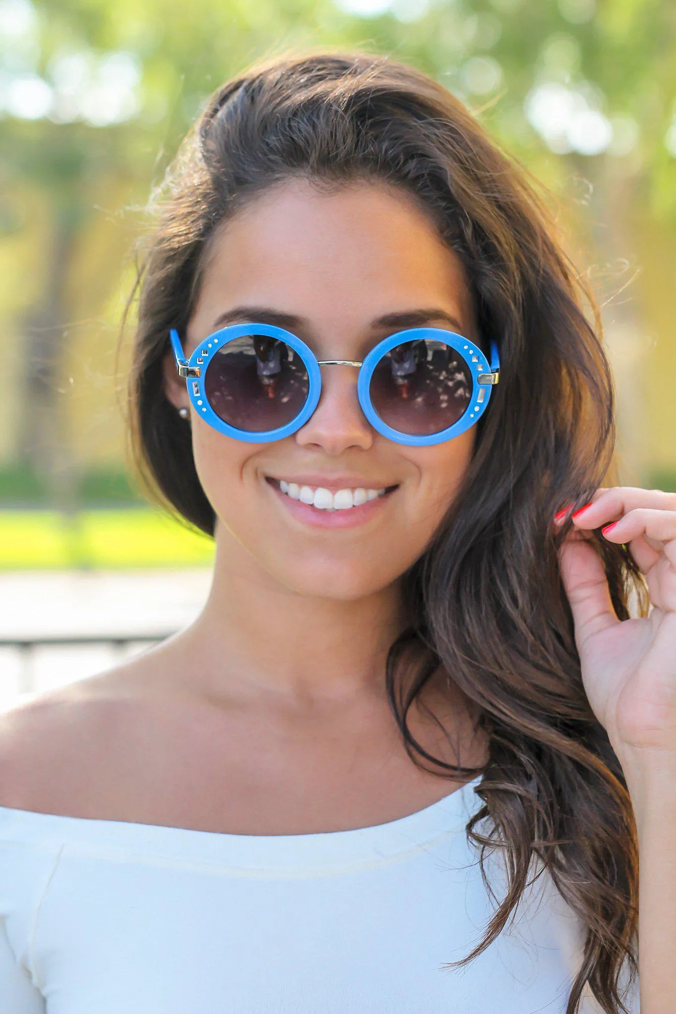 Blue Round Sunglasses with Silver Detail