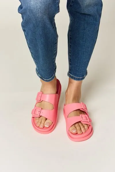 Coral Cove Buckle Sandals